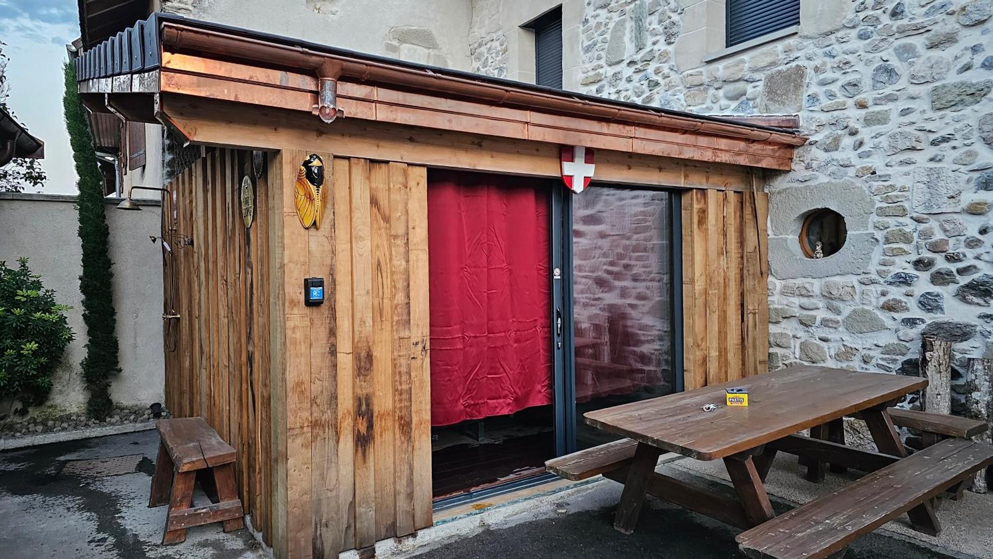 Spa Dans Les Alpes Desingy Exterior foto